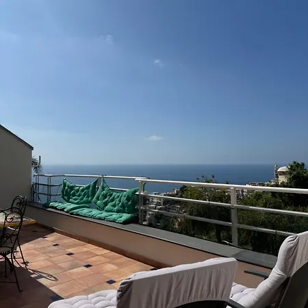 Venus Daire Positano